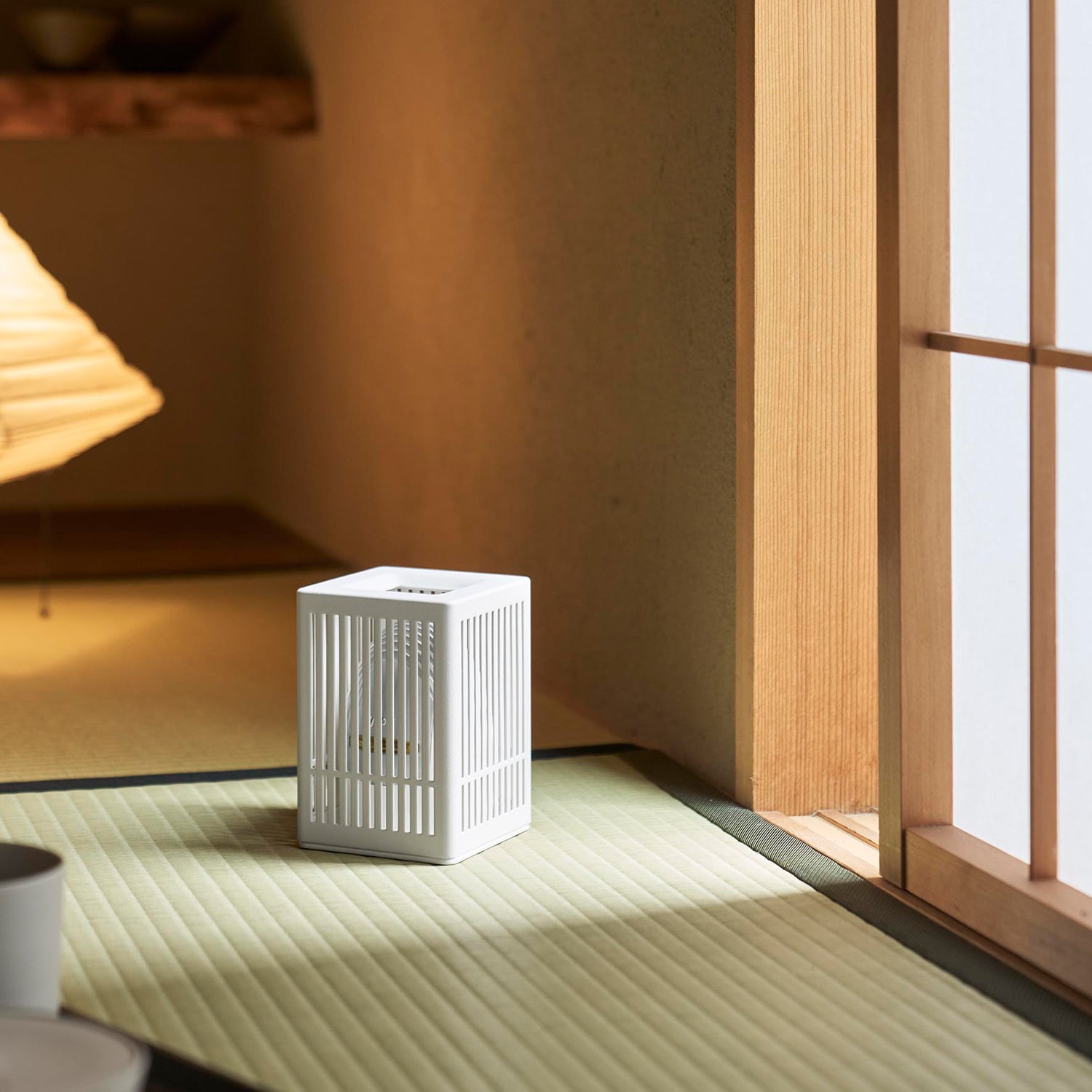 蚊 : コレクション 蚊取り器カバー タワー | 山崎実業【公式】