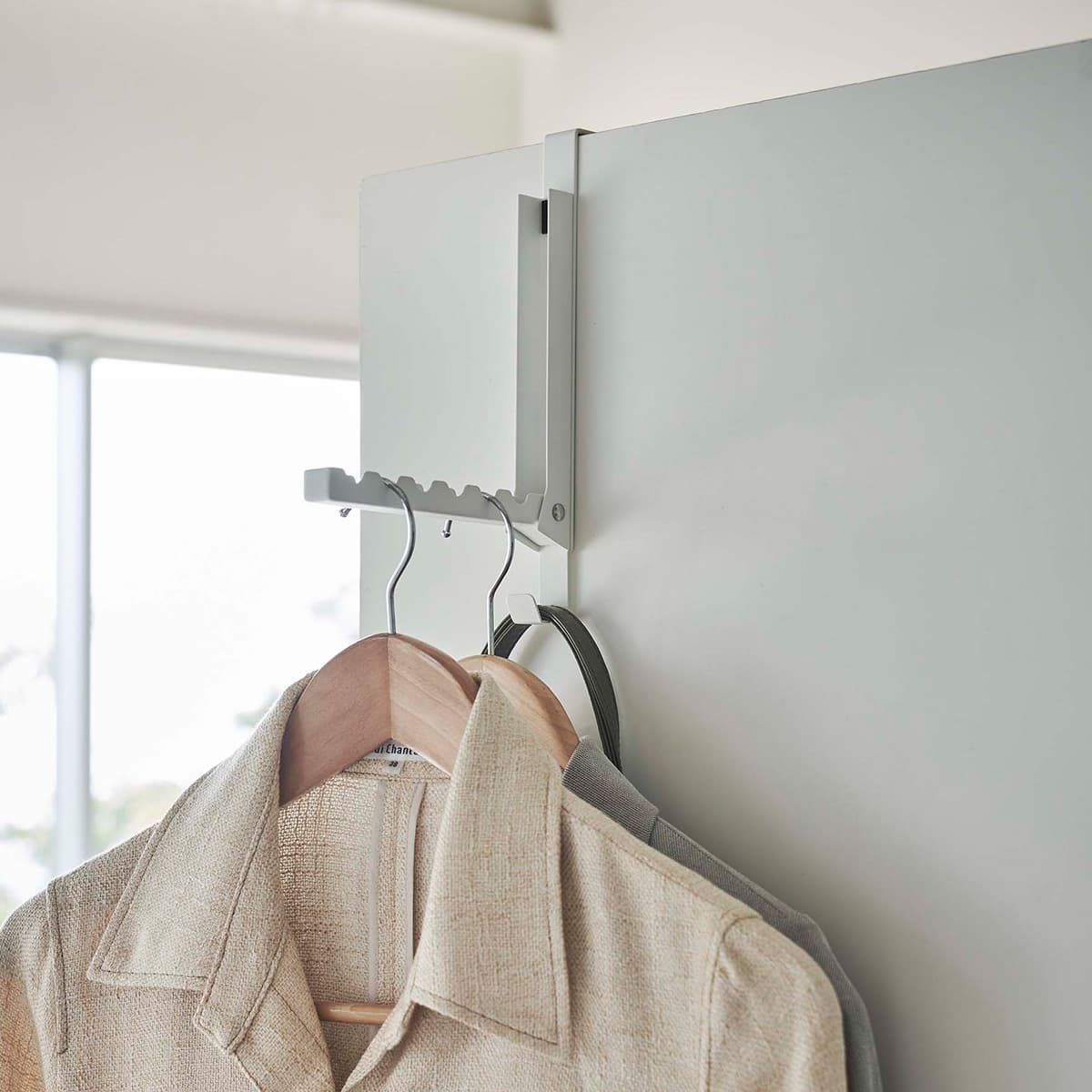 tower | 使わない時は収納できるドアハンガー タワー | 山崎実業