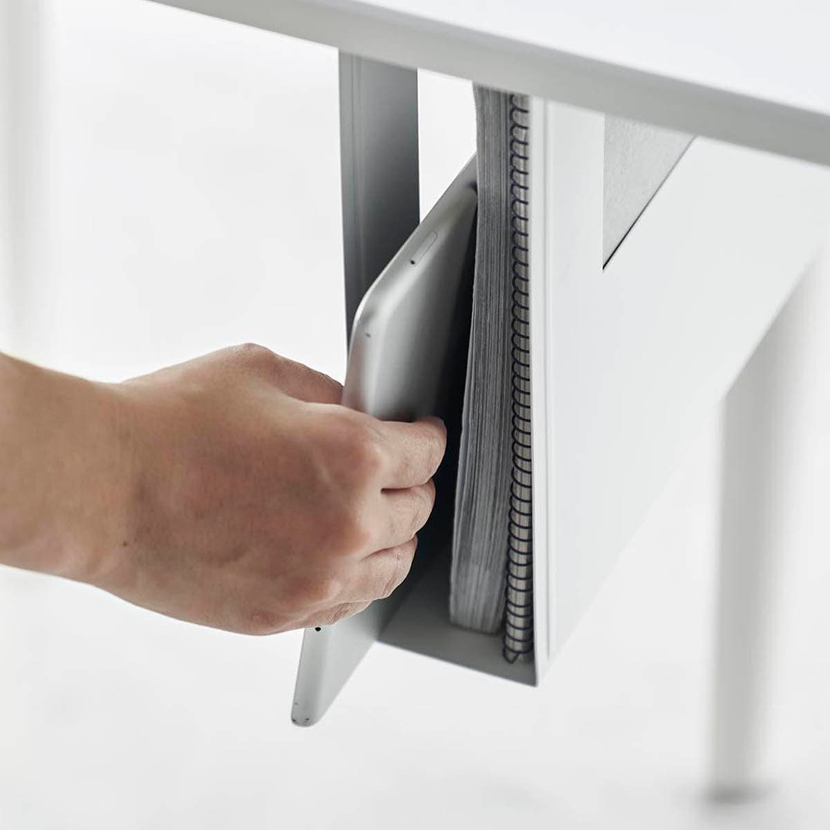 デスク下A4ファイル収納ホルダー タワーのイメージ