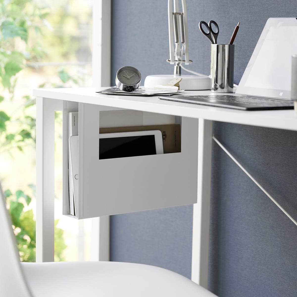 デスク下A4ファイル収納ホルダー タワーのイメージ