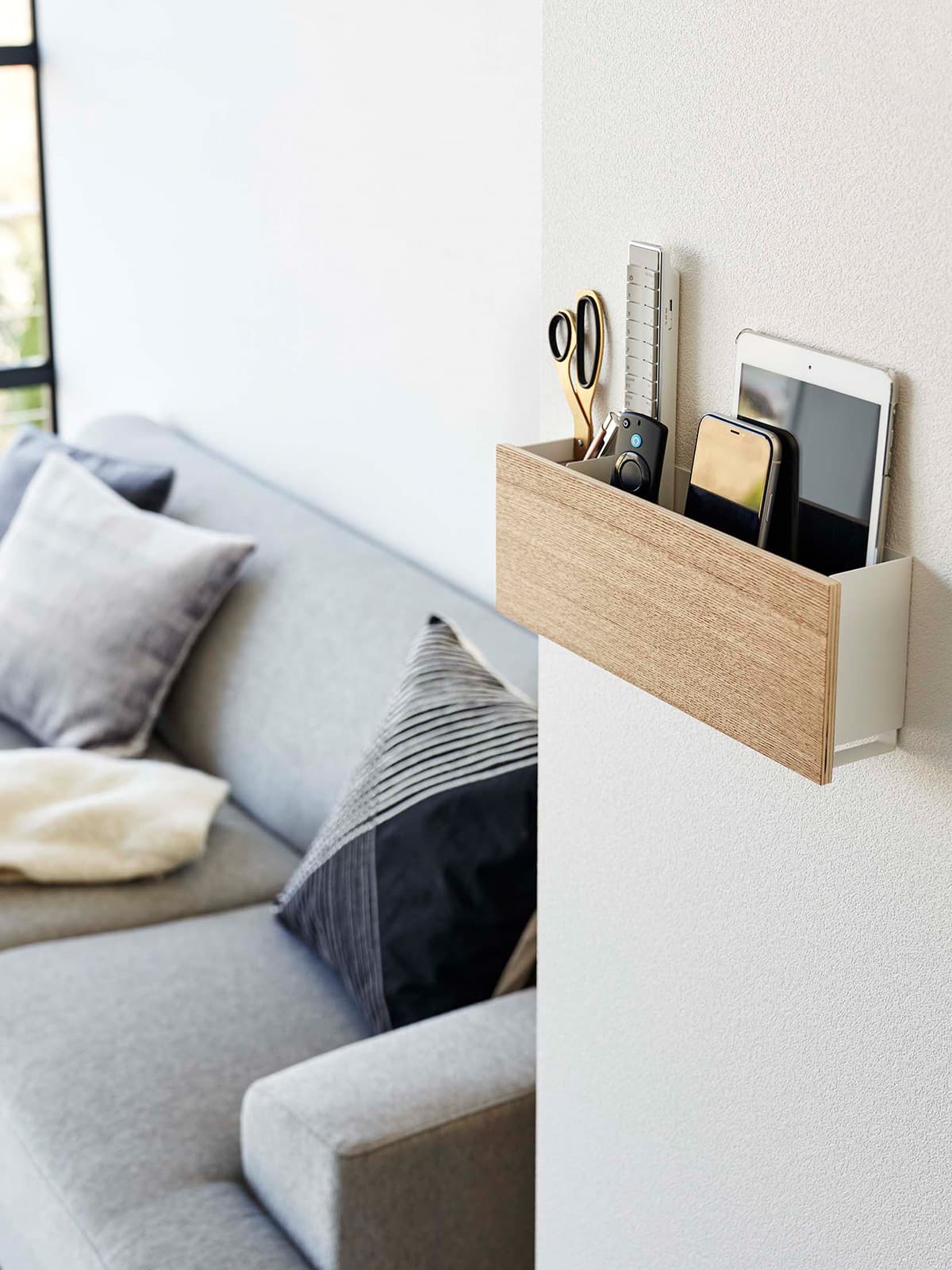 石こうボード壁対応 タブレット&リモコンホルダー リンのイメージ