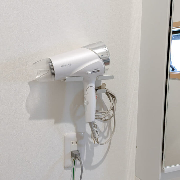 ドライヤーの丁度いい置き場所はここでした！