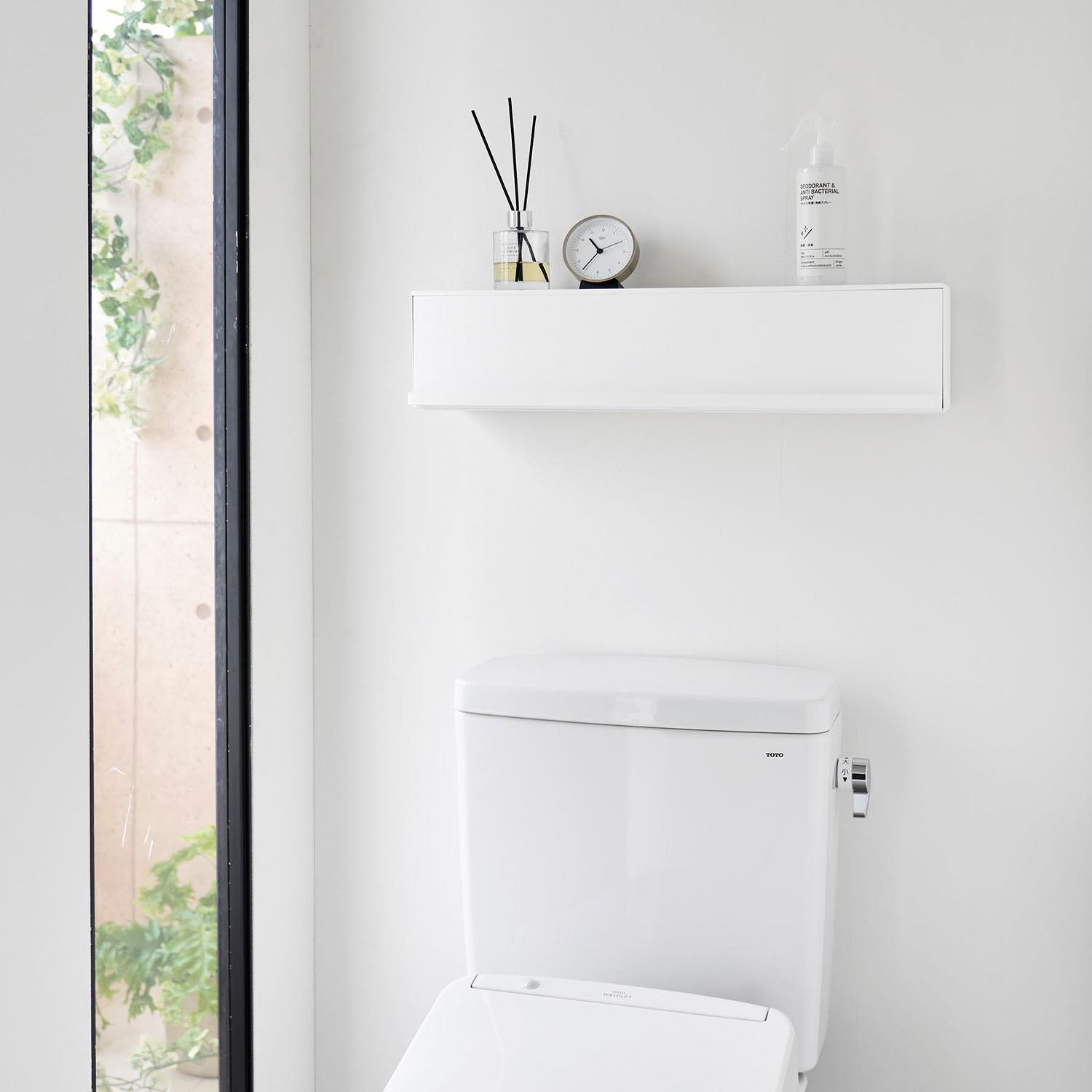 ウォール隠せるトイレ壁収納 タワー 石こうボード壁対応 | 山崎実業